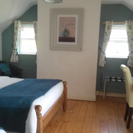 Beachcove Guest house 4*